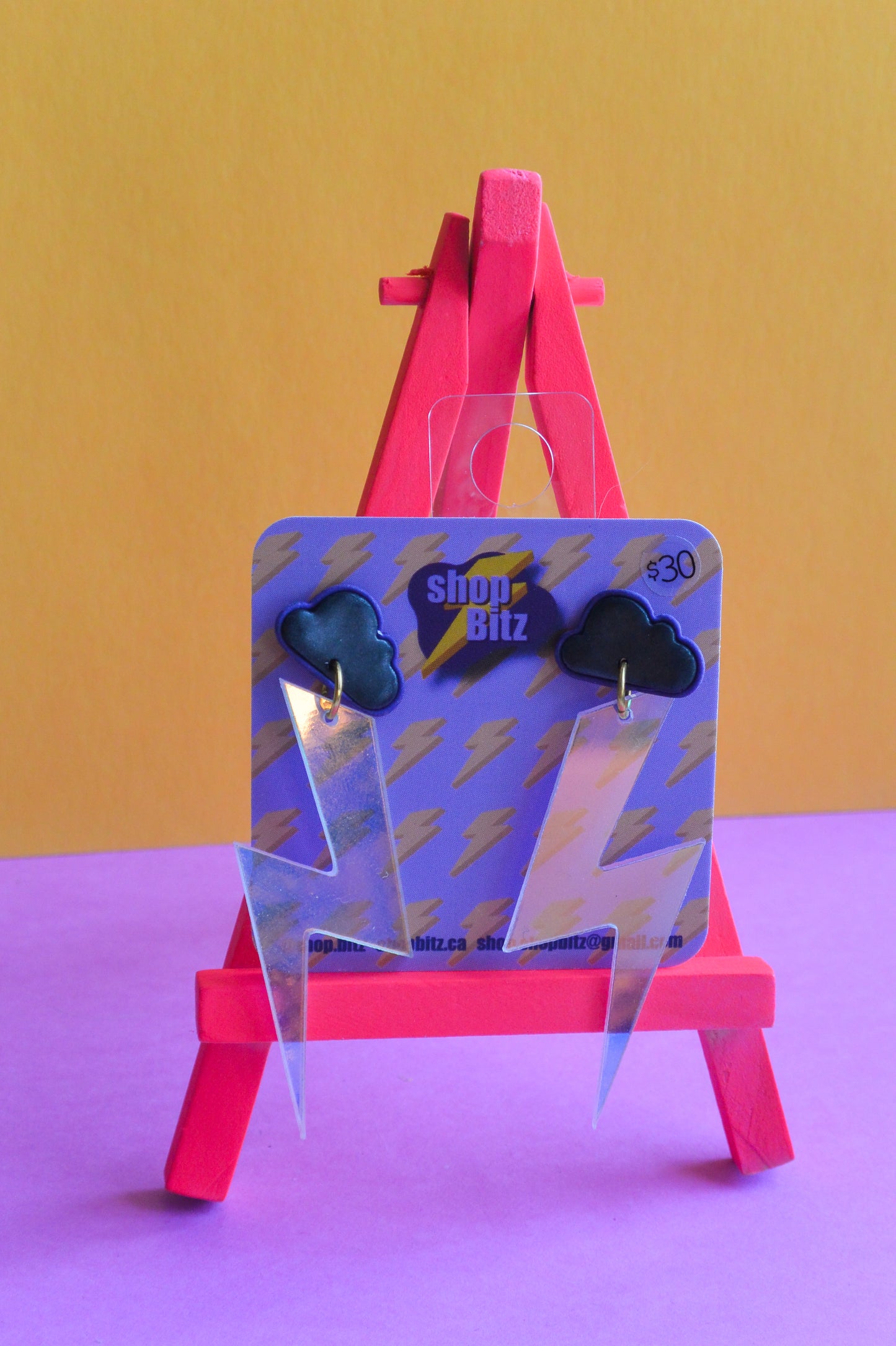 Holographic Outlined Lightning Bolts